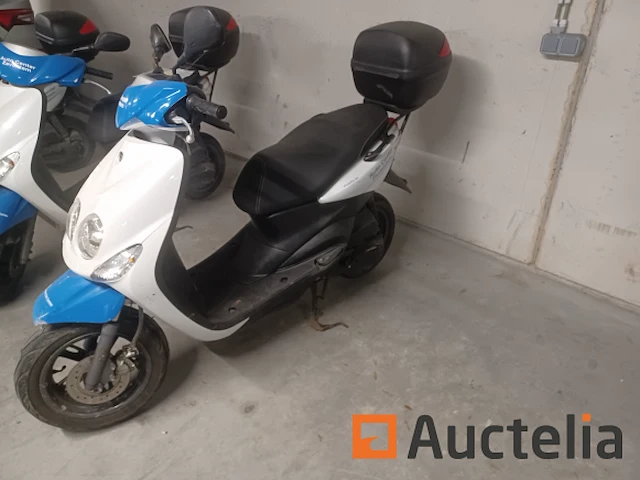 Scooter yamaha yn50f (2017-vin:vgsa465000008661) - afbeelding 1 van  10