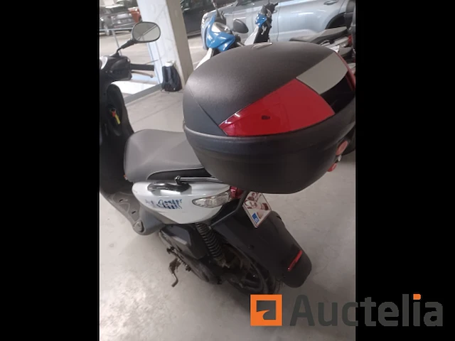 Scooter yamaha yn50f (2017-vin:vgsa465000008661) - afbeelding 8 van  10
