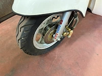 Scooter zonder papieren - afbeelding 7 van  7