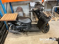 Scooter - afbeelding 4 van  5