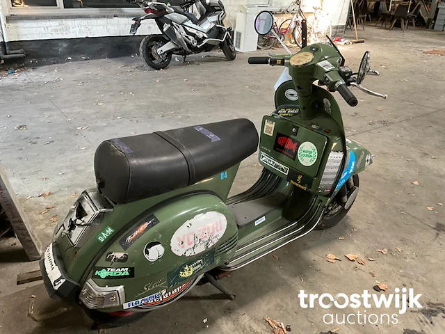 Scooter - afbeelding 5 van  10
