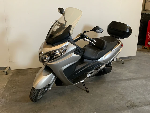 Scooter - afbeelding 1 van  17