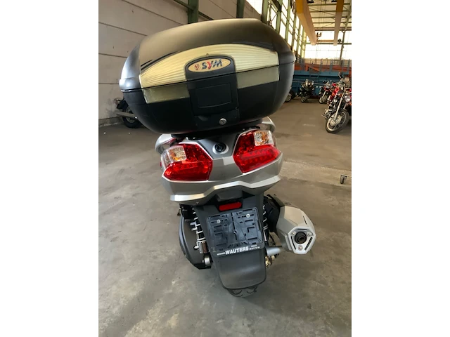 Scooter - afbeelding 14 van  17