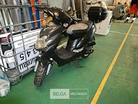 Scooter - afbeelding 1 van  8