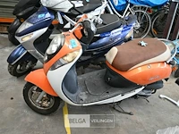 Scooter - afbeelding 1 van  5