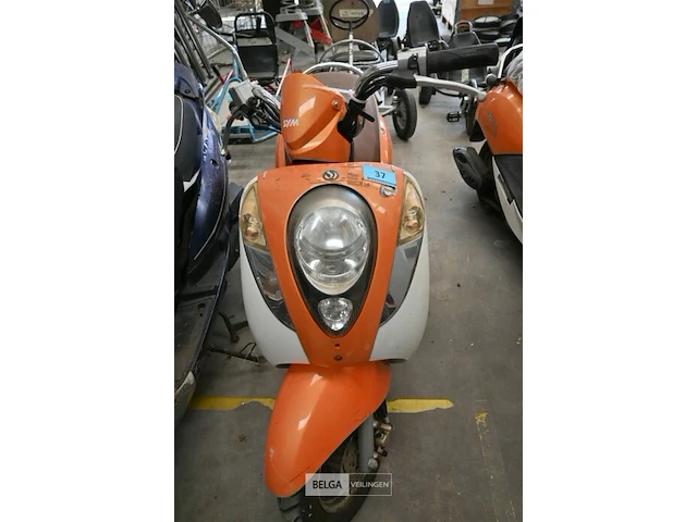 Scooter - afbeelding 2 van  5
