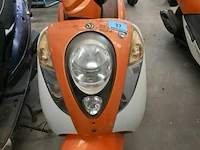 Scooter - afbeelding 2 van  5