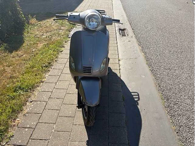 Scooter - afbeelding 3 van  6