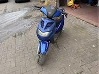 Scooter - afbeelding 2 van  8