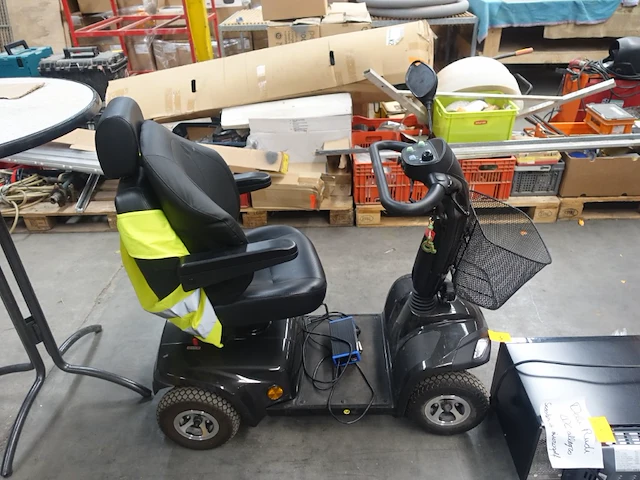 Scootmobiel - afbeelding 2 van  7