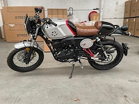 Scrambler x cafe 125 "grey/black w/ red striping"