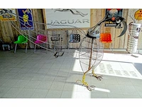 Scrap-metal-art 'big bird ballin' (mmc 2022) - afbeelding 9 van  14