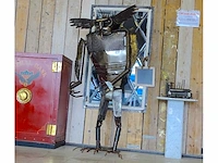 Scrap-metal-art 'grand gremlin' (mmc 2023) - afbeelding 5 van  11