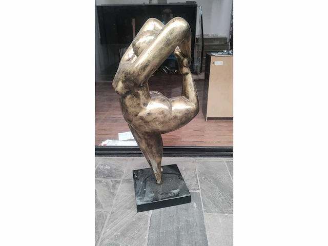 Sculptuur dansende dame - afbeelding 4 van  5