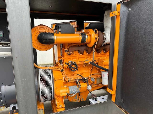 Sdmo - 180kva - stroomgenerator - 2014 - afbeelding 4 van  18