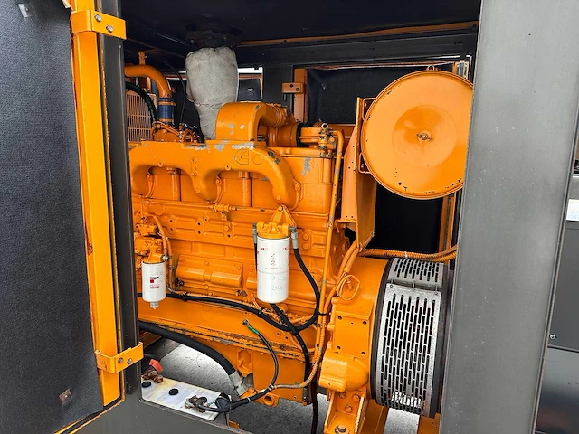 Sdmo - 180kva - stroomgenerator - 2014 - afbeelding 18 van  18