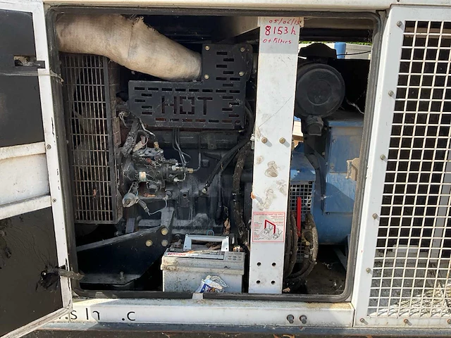 Sdmo 45kva stroomgenerator - afbeelding 3 van  28