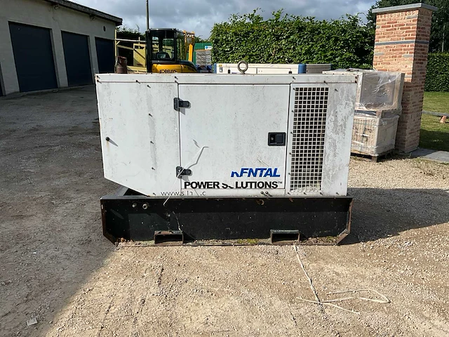 Sdmo 45kva stroomgenerator - afbeelding 12 van  28