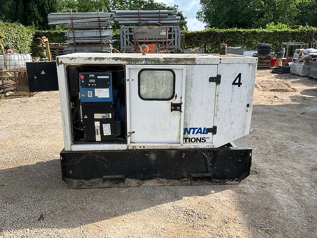 Sdmo 45kva stroomgenerator - afbeelding 25 van  28