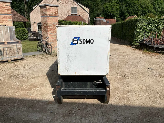 Sdmo 45kva stroomgenerator - afbeelding 27 van  28