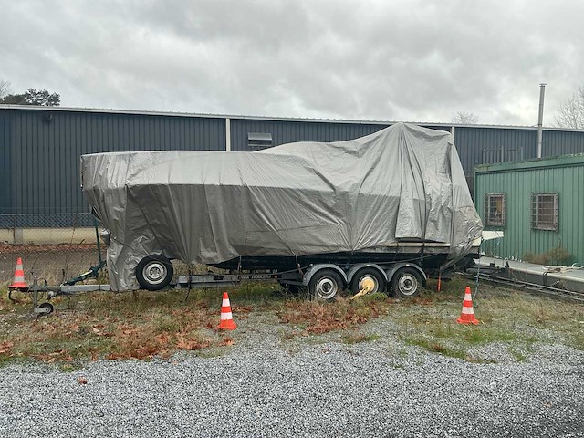 Sea ray sundancer 240 motorjacht met riba boot trailer - afbeelding 6 van  55