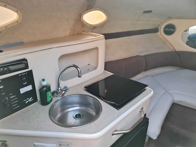 Sea ray sundancer 240 motorjacht met riba boot trailer - afbeelding 30 van  55