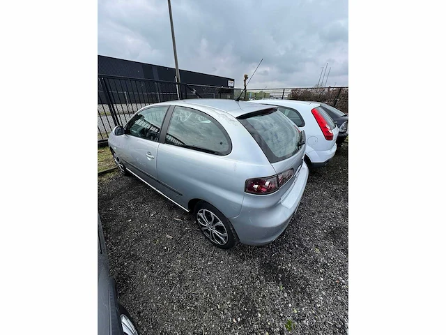 Seat - 2006 - ibiza - 1.2i benzine - personenauto - afbeelding 23 van  32