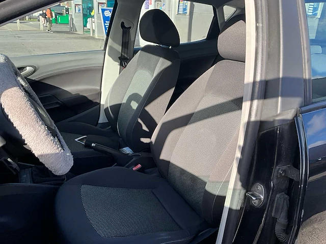 Seat ibiza - 2010 - afbeelding 10 van  45