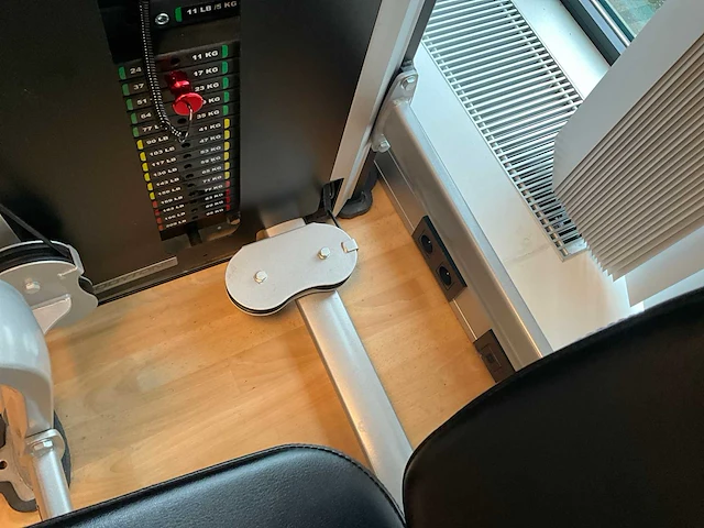 Seated leg curl bodytone e53 - afbeelding 10 van  11