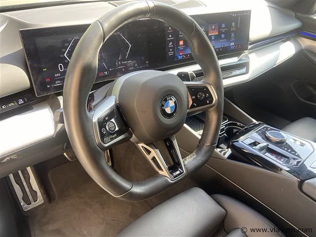 Sedan bmw, type 520d - afbeelding 6 van  18