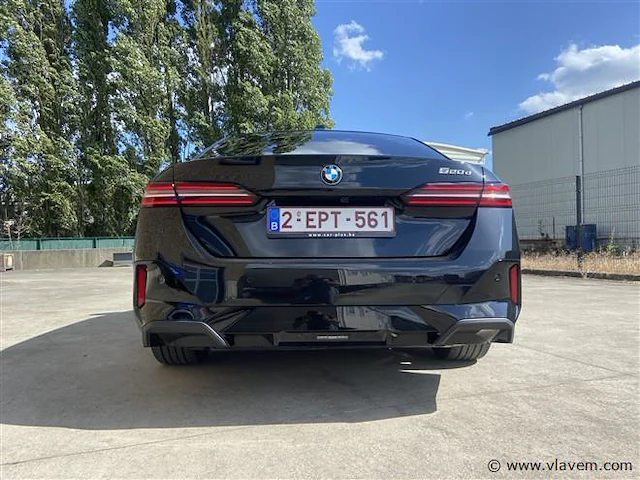 Sedan bmw, type 520d - afbeelding 15 van  18