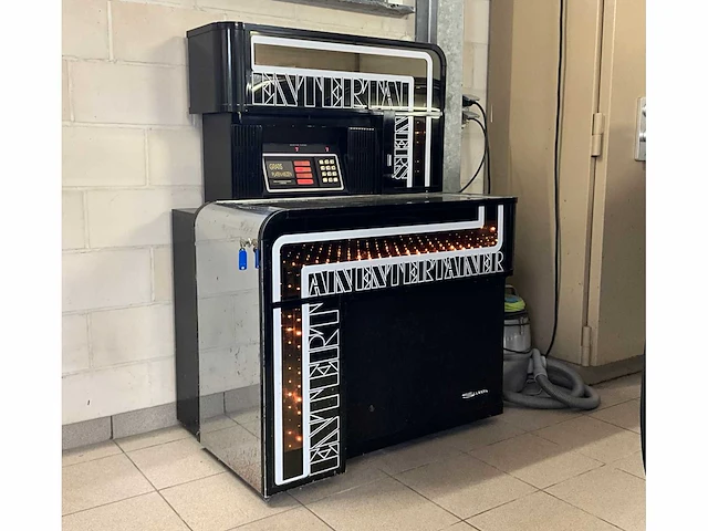 Seeburg jukebox - afbeelding 1 van  21