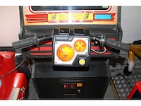 Sega - 1985 - hang on jr. - race arcade - afbeelding 7 van  9
