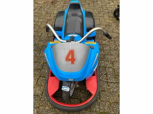 Sela - autoscooter - afbeelding 5 van  5