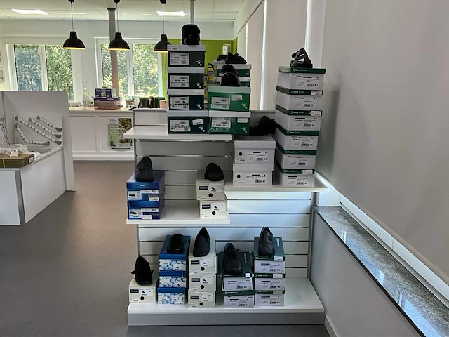 Semi-orthopedische schoenen - afbeelding 21 van  39