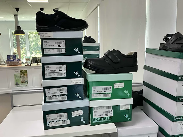 Semi-orthopedische schoenen - afbeelding 22 van  39