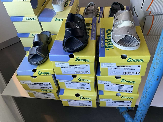 Semi-orthopedische schoenen - afbeelding 30 van  39