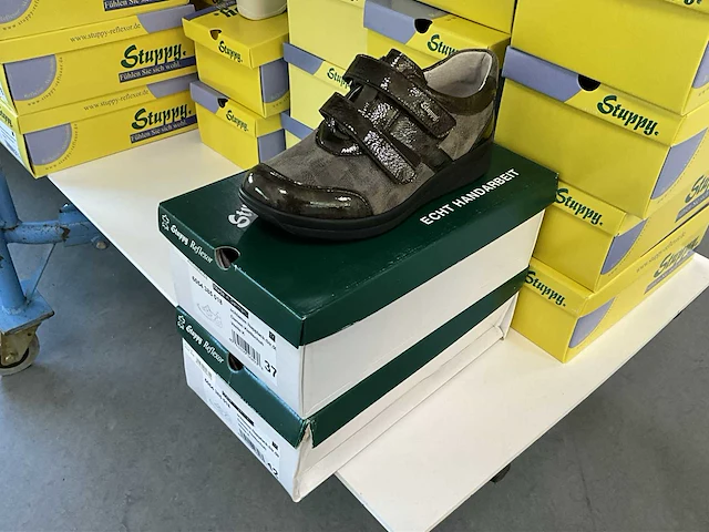 Semi-orthopedische schoenen - afbeelding 32 van  39
