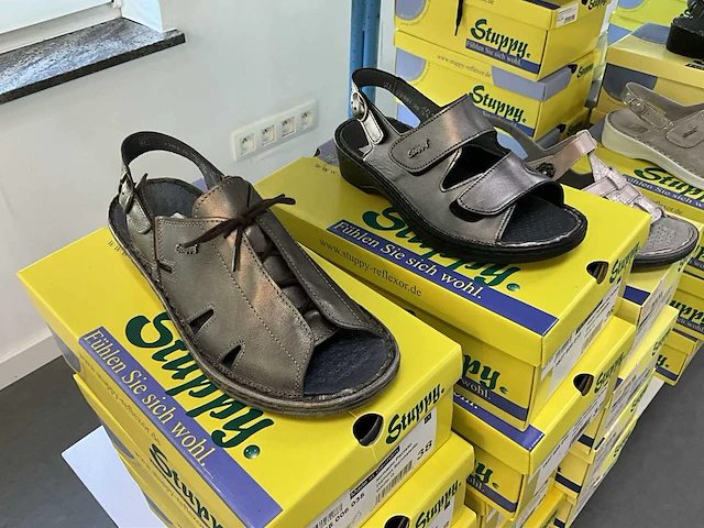 Semi-orthopedische schoenen - afbeelding 34 van  39