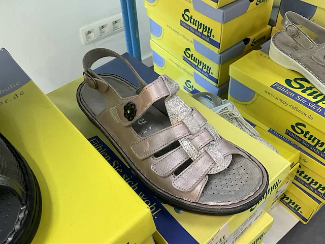 Semi-orthopedische schoenen - afbeelding 35 van  39