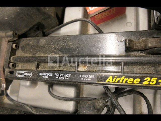 Senco airfree 25 spijkermachine op batterijen - afbeelding 5 van  8