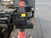 Senioren scooter met lader invacare - afbeelding 2 van  6