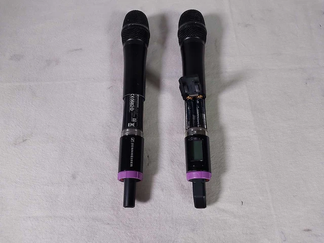 Sennheiser em2050 receiver w/2 x bodypack sk2000 & 2 x handmicrophone skm2000 (718-790mhz) - afbeelding 5 van  13