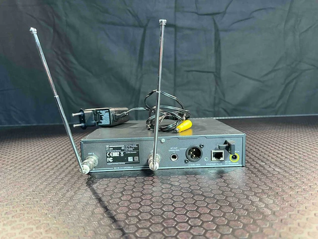 Sennheiser ew300, eenvoudige ontvanger (516 - 558 mhz) - afbeelding 2 van  2