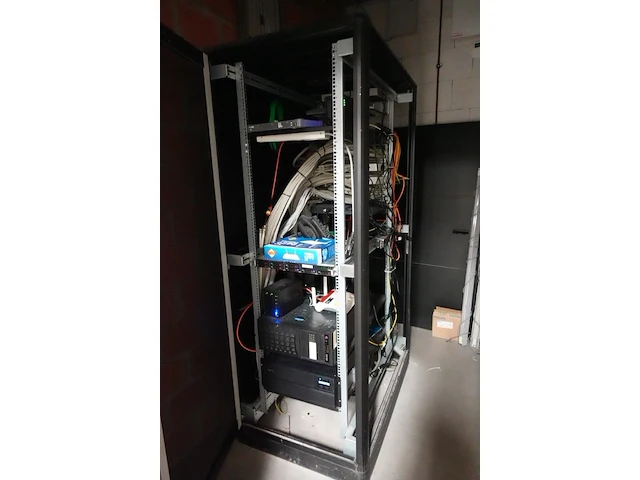 Serverinstallatie - afbeelding 1 van  5