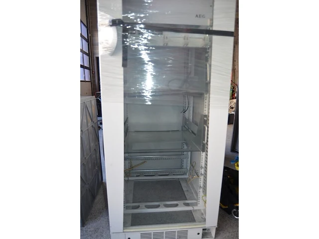 Serverkast met 1 baseline switch 2024 3c16471 - afbeelding 7 van  7