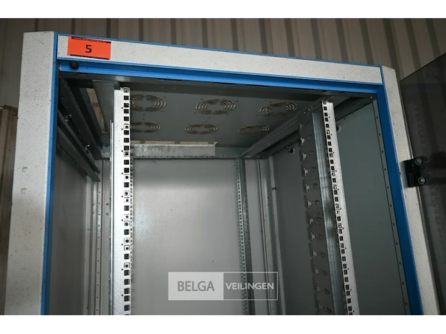 Serverkast met glazen deur - afbeelding 3 van  5