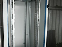 Serverkast met glazen deur - afbeelding 5 van  5