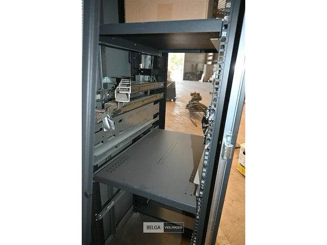 Serverkast - afbeelding 4 van  5