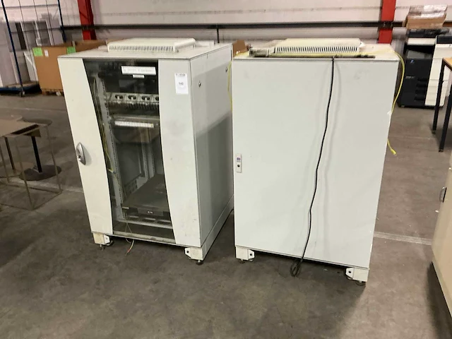 Serverrack - afbeelding 5 van  8